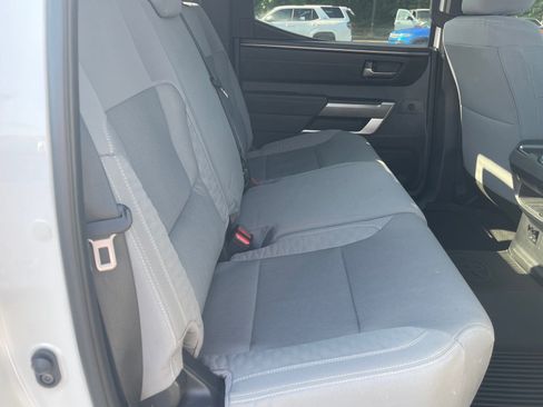 Used 2025 Toyota Tundra SR5 w/ SR5 Convenience Package AWD/4WD image 18