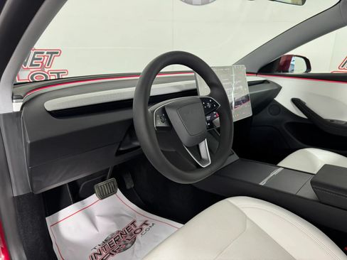 Used 2025 Tesla Model 3 Long Range AWD/4WD image 10