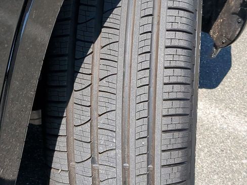 Used 2024 Jeep Grand Wagoneer Series III w/ Rear Seat Video Group 1 image 12