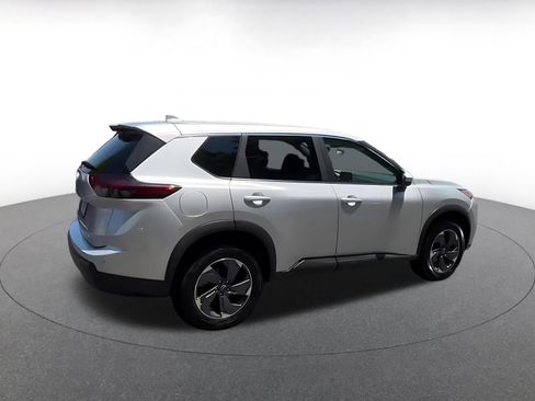 Used 2025 Nissan Rogue SV FWD image 15