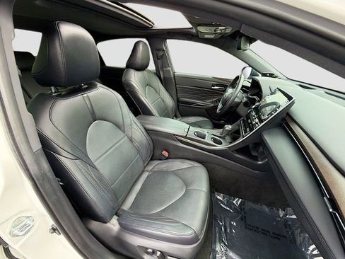 Used 2021 Toyota Avalon Limited w/ Advanced Safety Package FWD image 30