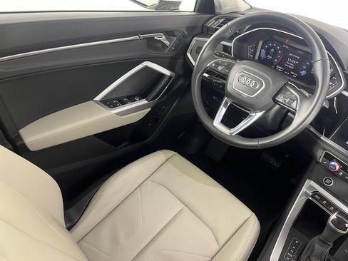 Used 2022 Audi Q3 2.0T Premium image 9