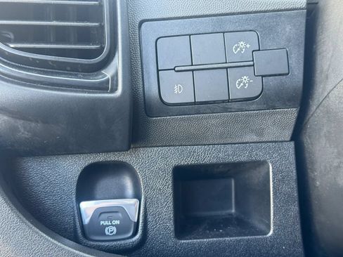 Used 2025 RAM ProMaster 2500 w/ Convenience Group FWD image 29