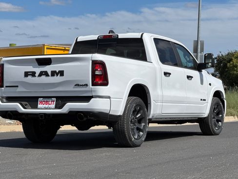 New 2027 RAM 1500 Big Horn AWD/4WD image 3