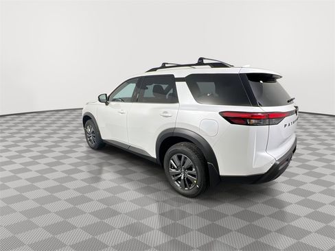 New 2025 Nissan Pathfinder SV image 6