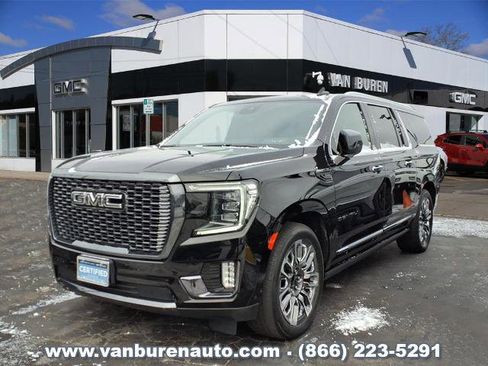 Used 2023 GMC Yukon XL Denali Ultimate image 1