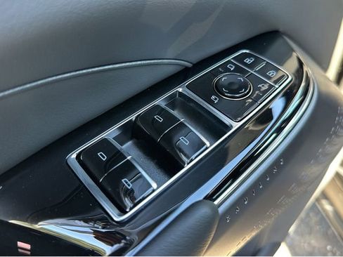 New 2026 Cadillac Lyriq Sport image 30