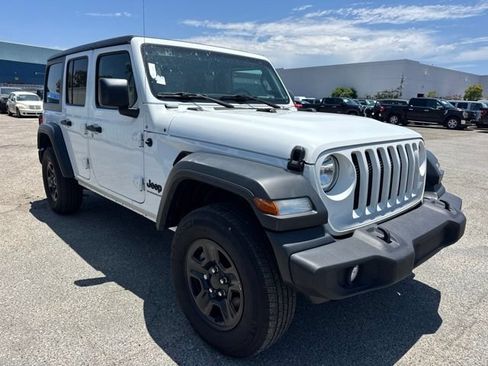 Used 2023 Jeep Wrangler Unlimited Sport AWD/4WD image 3
