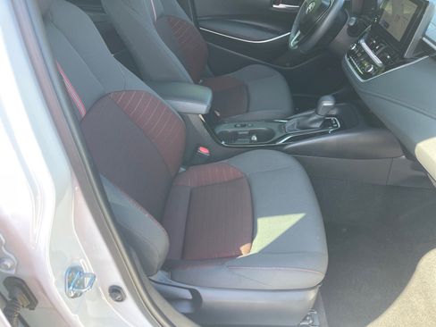 Used 2025 Toyota Corolla SE FWD image 19