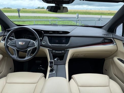 Used 2018 Cadillac XT5 Luxury AWD/4WD image 15