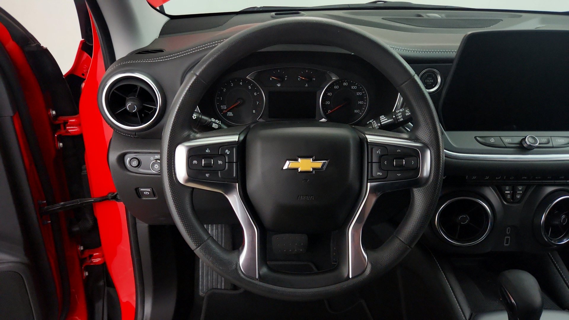 Used 2024 Chevrolet Blazer LT w/ Convenience Package FWD image 19