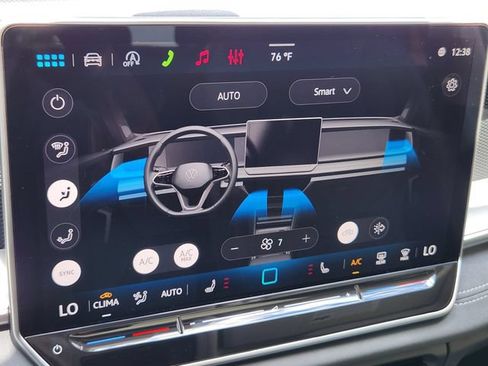 New 2026 Volkswagen Tiguan SE AWD/4WD image 17