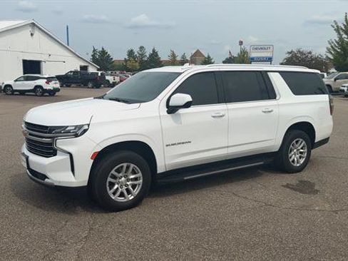 Used 2022 Chevrolet Suburban LT AWD/4WD image 29