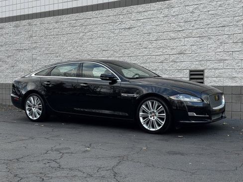 Used 2017 Jaguar XJ L Supercharged image 16