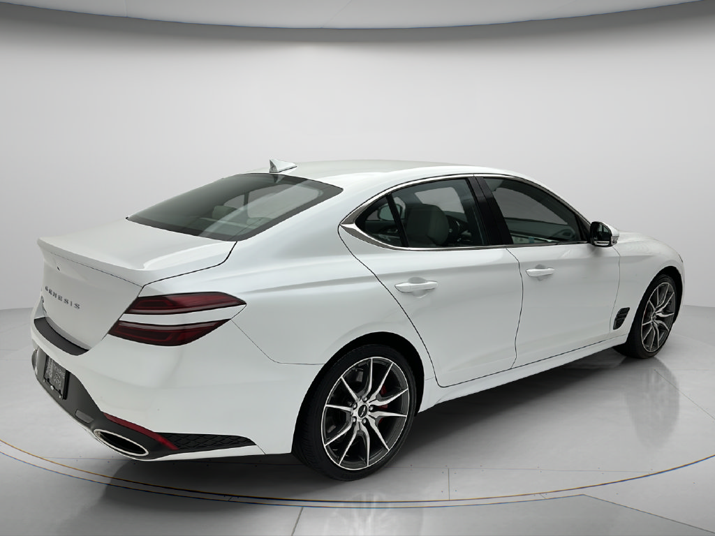 Used 2025 Genesis G70 2.5T RWD image 5