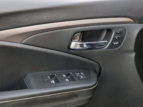 Used 2025 Honda Ridgeline RTL image 10