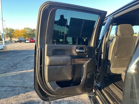 Used 2022 Chevrolet Silverado 2500 High Country image 31