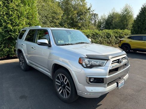 Used 2022 Toyota 4Runner Limited AWD/4WD image 3