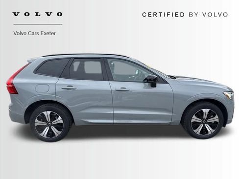 Certified 2025 Volvo XC60 T8 Plus w/ Protection Package Premier image 6