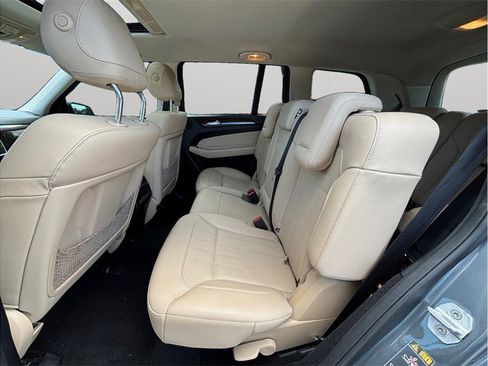 Used 2017 Mercedes-Benz GLS 450 4MATIC image 36