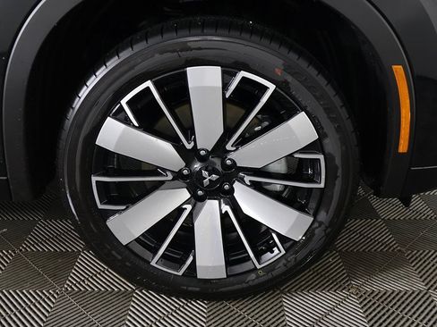 Used 2025 Mitsubishi Outlander SEL AWD/4WD image 25