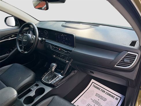 Used 2024 Kia Seltos SX image 29