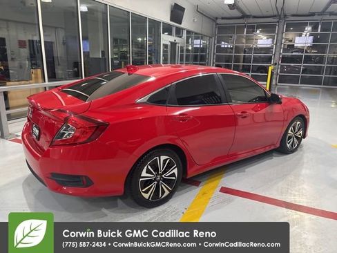 Used 2018 Honda Civic EX-T image 9