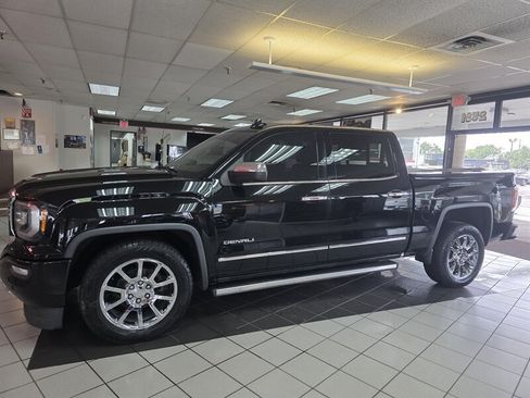 Used 2017 GMC Sierra 1500 Denali AWD/4WD image 2