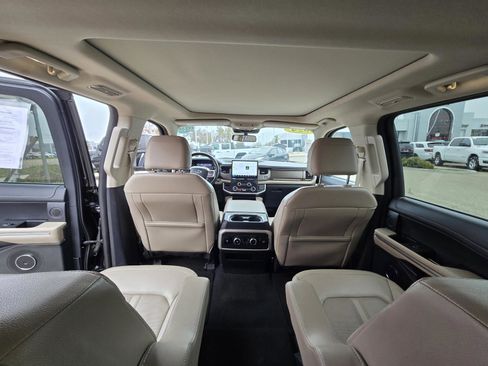 Used 2024 Ford Expedition Max Limited image 12