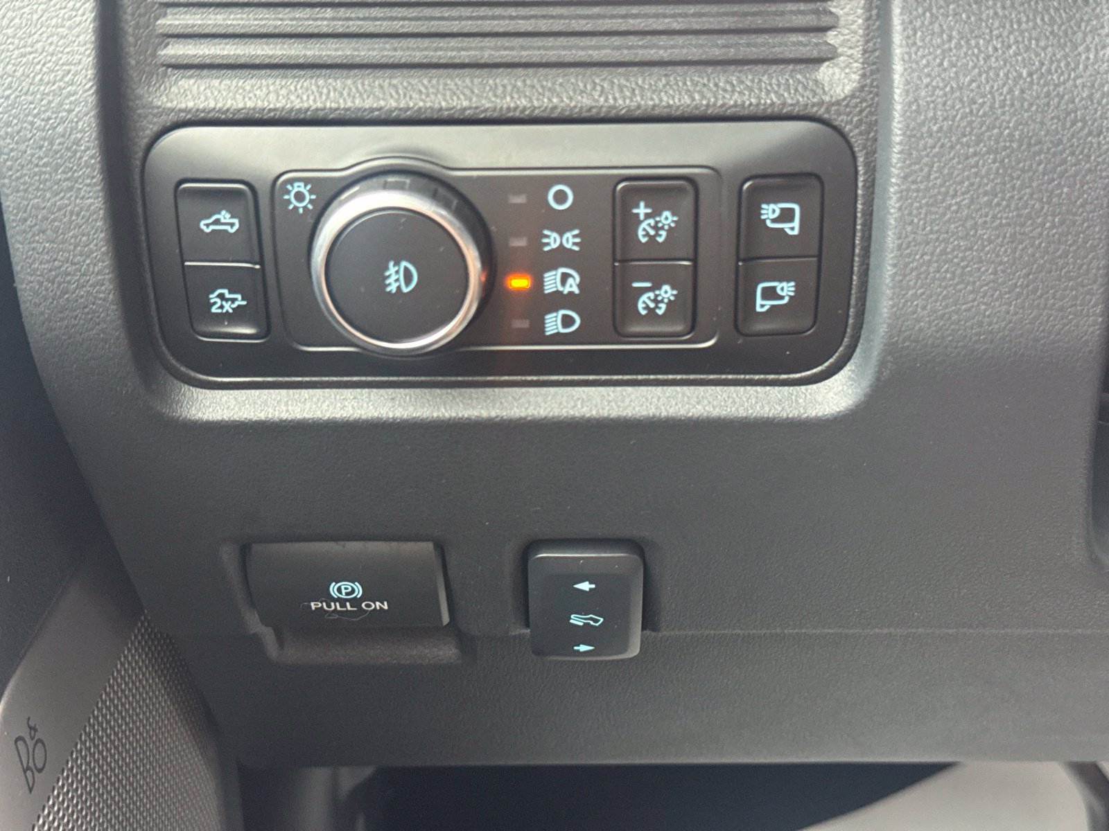 Used 2026 Ford F350 4x4 Crew Cab Super Duty image 24