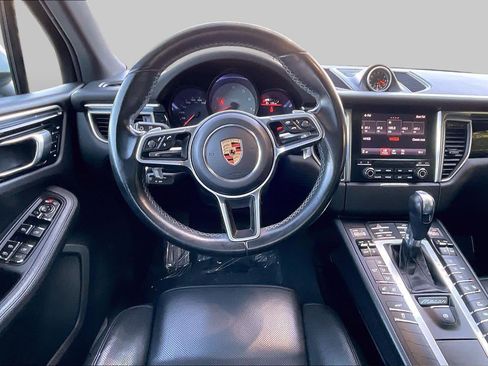 Used 2017 Porsche Macan S AWD/4WD image 5