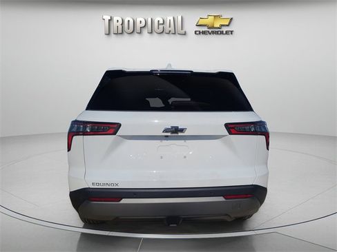 New 2026 Chevrolet Equinox LT image 4