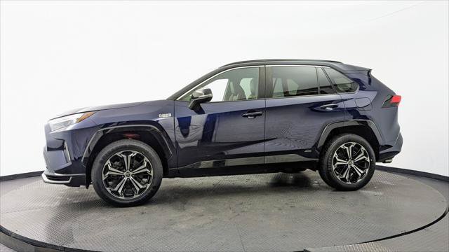 Used 2024 Toyota RAV4 XSE AWD/4WD image 3