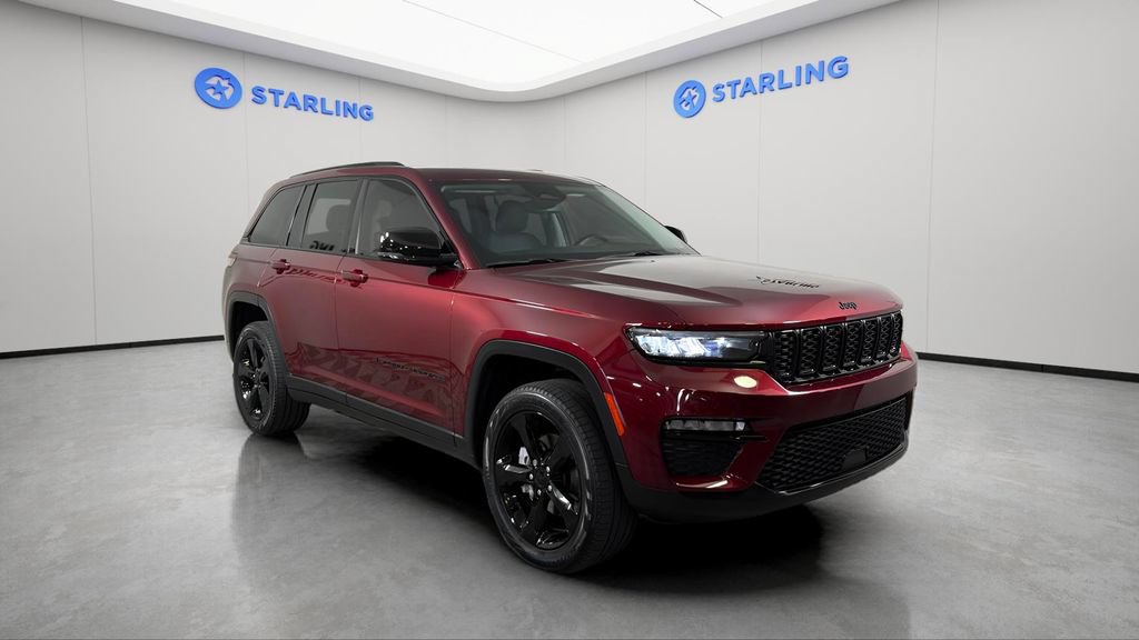 Used 2023 Jeep Grand Cherokee Limited w/ Black Appearance Package RWD image 13