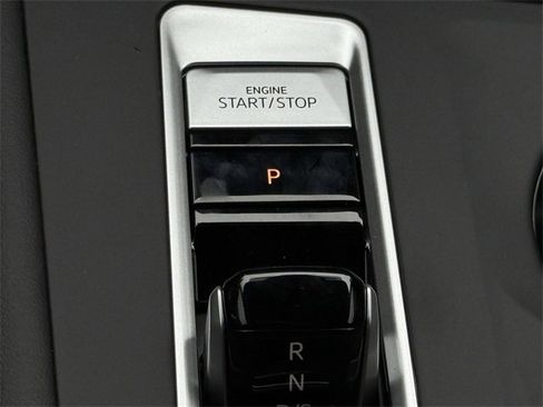 New 2026 Volkswagen Atlas SE image 18