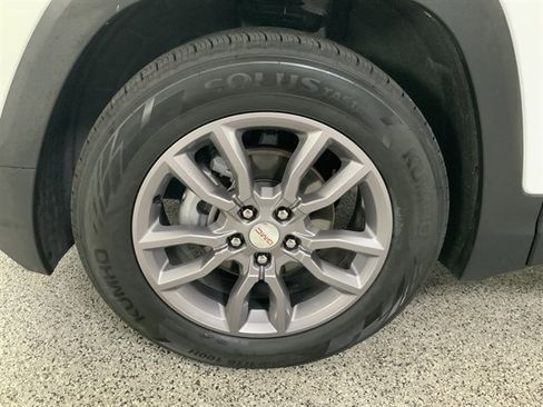 Used 2024 GMC Terrain SLT image 10