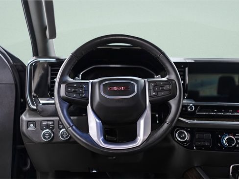 Used 2025 GMC Sierra 1500 Elevation image 10