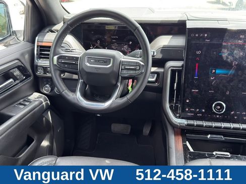 Used 2025 GMC Yukon XL Denali AWD/4WD image 26