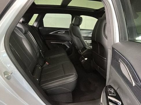 Used 2024 Cadillac Lyriq Sport RWD image 30