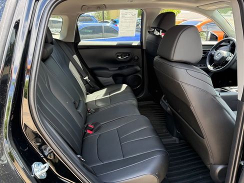 Certified 2025 Acura ADX AWD image 18