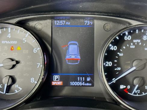 Used 2018 Nissan Rogue SV AWD/4WD image 15