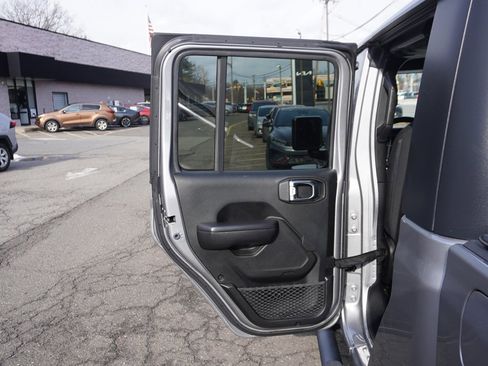 Used 2020 Jeep Gladiator Sport w/ Quick Order Package 24S image 22