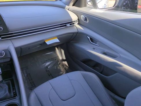 New 2026 Hyundai Elantra SE FWD image 16