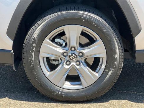Certified 2024 Toyota RAV4 LE AWD/4WD image 30