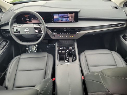 Certified 2025 Nissan Murano SV FWD image 18