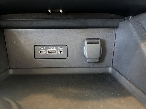 Used 2023 Nissan Sentra SV image 24