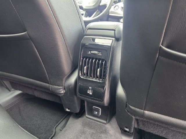 Certified 2023 Jeep Compass Limited w/ Elite Group AWD/4WD image 15