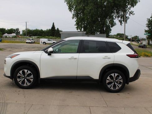 Used 2023 Nissan Rogue SV w/ SV Premium Package AWD/4WD image 5