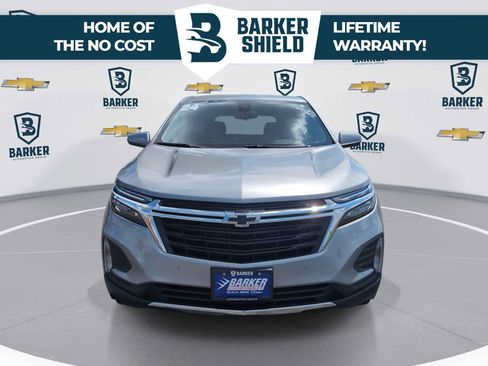 Used 2024 Chevrolet Equinox LT FWD image 3