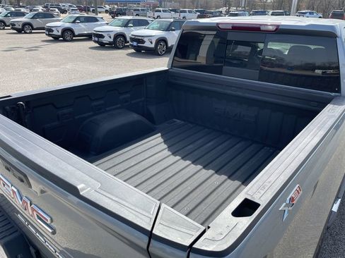 Used 2023 GMC Sierra 1500 SLT w/ SLT Premium Plus Package image 32